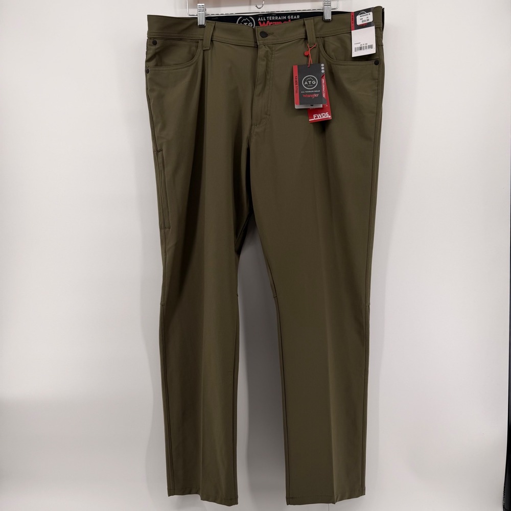 Wrangler ATG Trail Series FWDS 5 Pocket Pants Olive Green 42x30 NWT